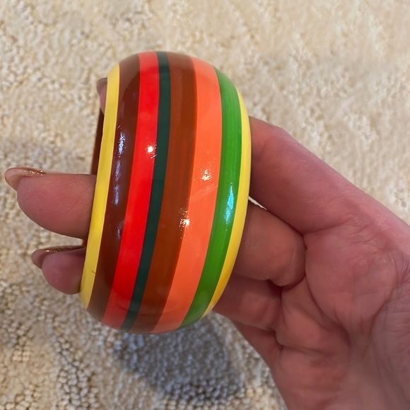 Neiman Marcus Statement bracelet like new - Picture 4 of 4